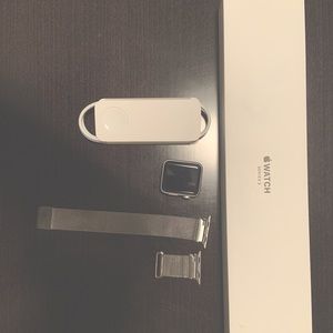 Series 3 Apple Watch 38 mm silver aluminum, GPS